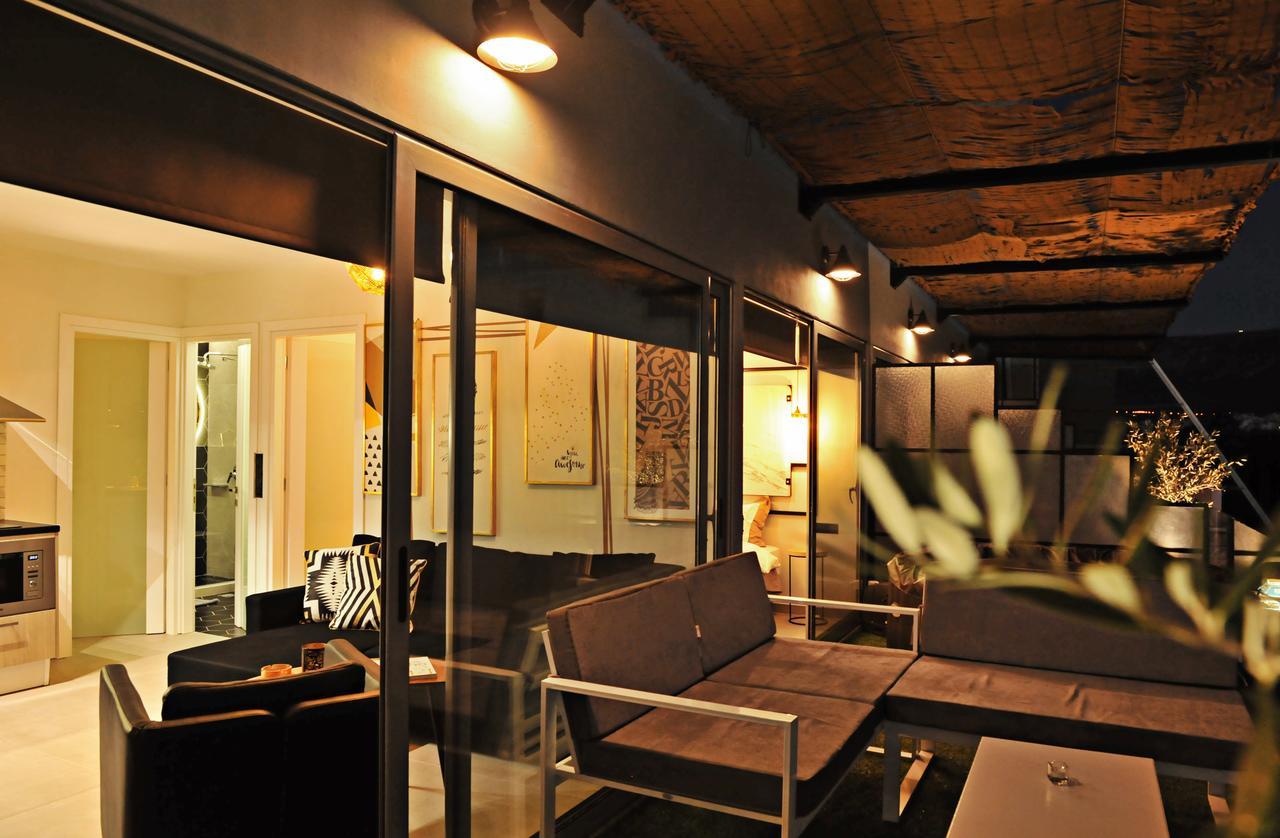 The Athenians Modern Apartments Atenas Exterior foto