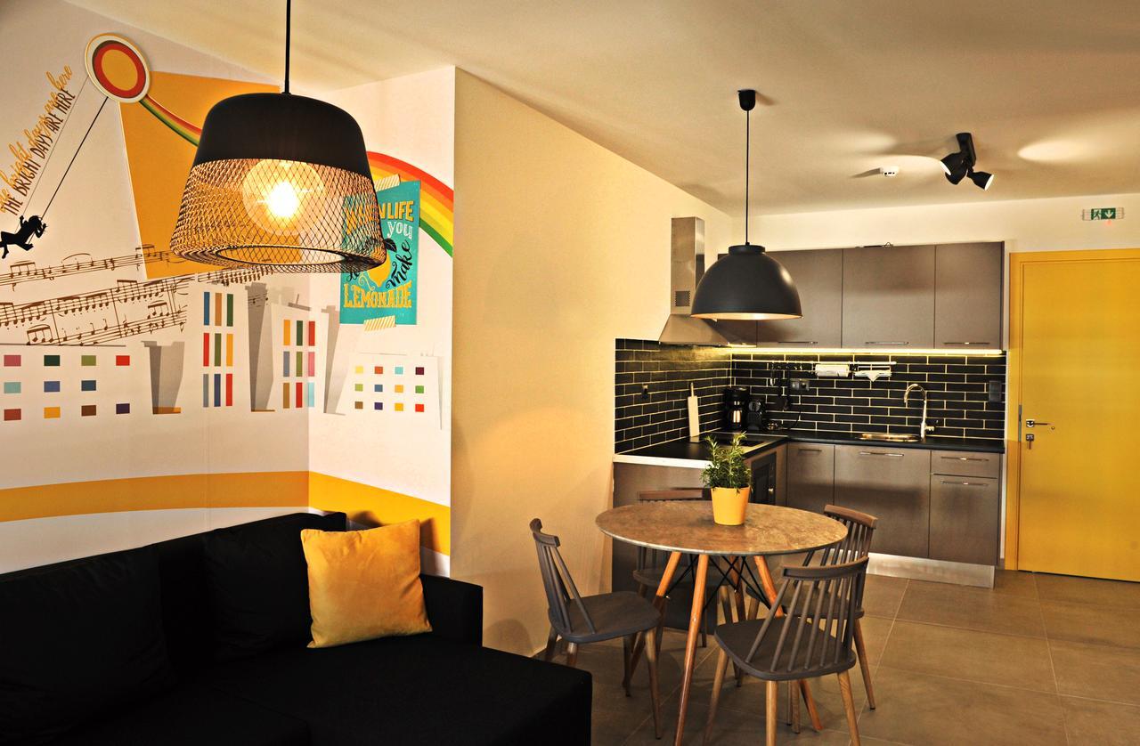 The Athenians Modern Apartments Atenas Exterior foto