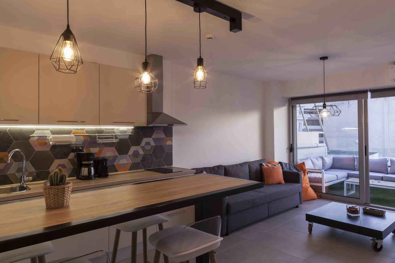 The Athenians Modern Apartments Atenas Exterior foto